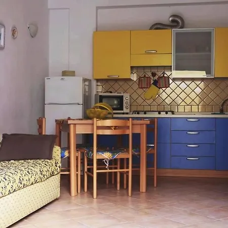 Casa Blu:) Centralissima!!! * سانتا تيريزا غالّورا